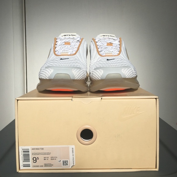 *Brand New* Nike AirMax 720s (Pale Vanilla) - Picture 3 of 8